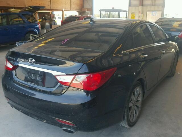 5NPEC4AC7CH440818 - 2012 HYUNDAI SONATA SE BLACK photo 4