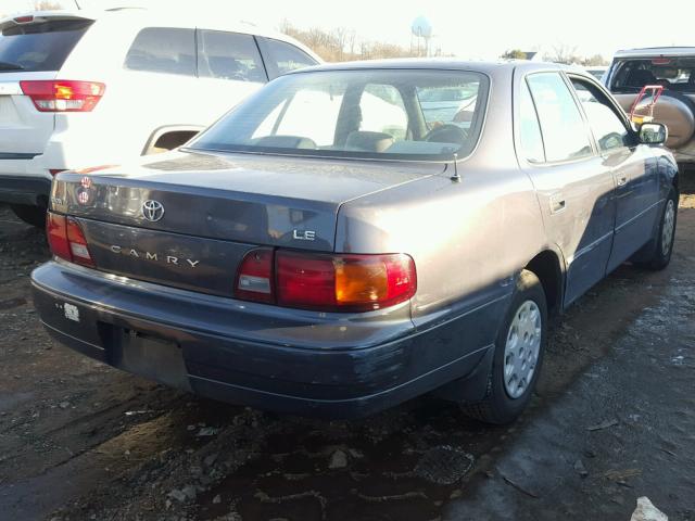 4T1BG12K0TU950585 - 1996 TOYOTA CAMRY DX CHARCOAL photo 4