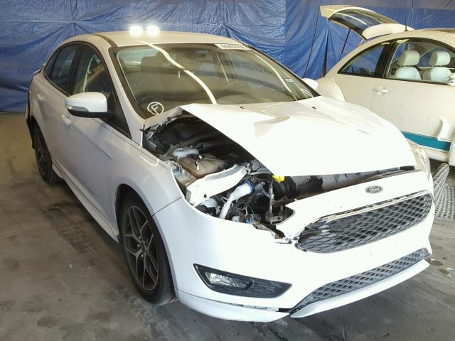 1FADP3F2XFL287240 - 2015 FORD FOCUS SE WHITE photo 1