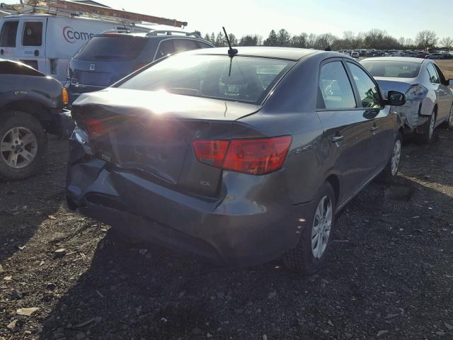 KNAFU4A27D5723467 - 2013 KIA FORTE EX GRAY photo 4