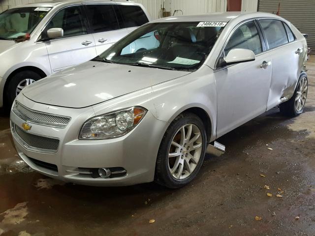 1G1ZE5E19BF399572 - 2011 CHEVROLET MALIBU LTZ SILVER photo 2