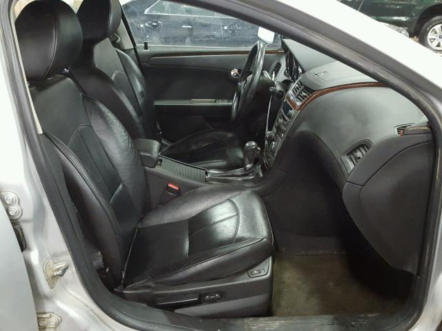 1G1ZE5E19BF399572 - 2011 CHEVROLET MALIBU LTZ 银色 照片 5