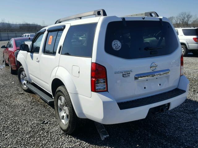 5N1AR1NNXBC623336 - 2011 NISSAN PATHFINDER WHITE photo 3