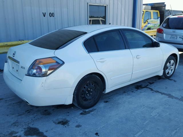 1N4AL21E88N420692 - 2008 NISSAN ALTIMA 2.5 WHITE photo 4