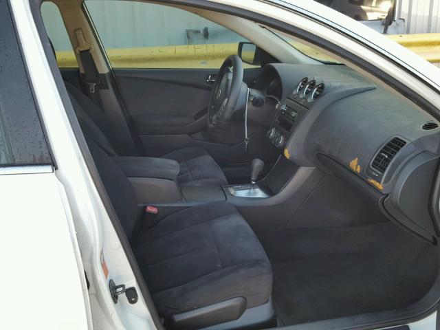 1N4AL21E88N420692 - 2008 NISSAN ALTIMA 2.5 WHITE photo 5