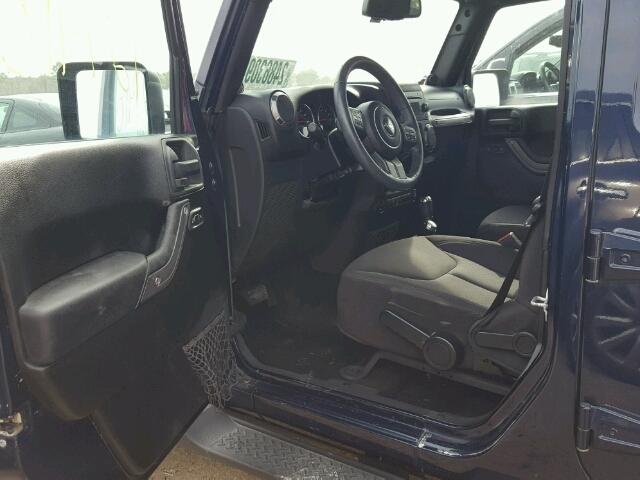 1C4BJWDG6DL572064 - 2013 JEEP WRANGLER U BLUE photo 9