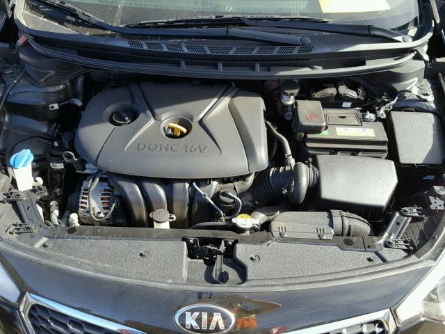 KNAFX4A66G5439519 - 2016 KIA FORTE LX BLACK photo 7