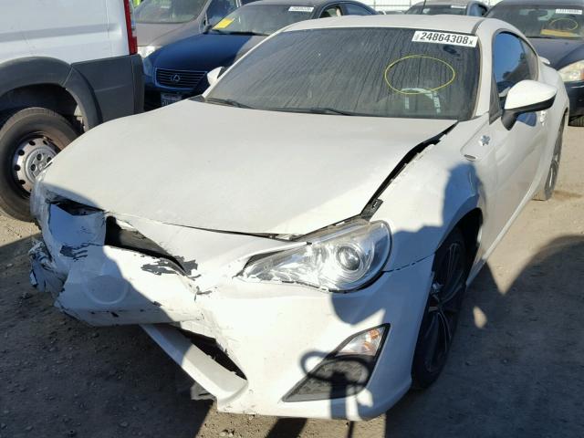 JF1ZNAA16E8709178 - 2014 TOYOTA SCION FR-S WHITE photo 2