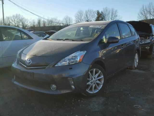 JTDZN3EUXD3211488 - 2013 TOYOTA PRIUS V GRAY photo 2