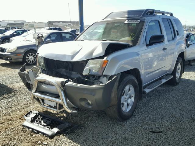 5N1AN0NU3AC526958 - 2010 NISSAN XTERRA OFF SILVER photo 2