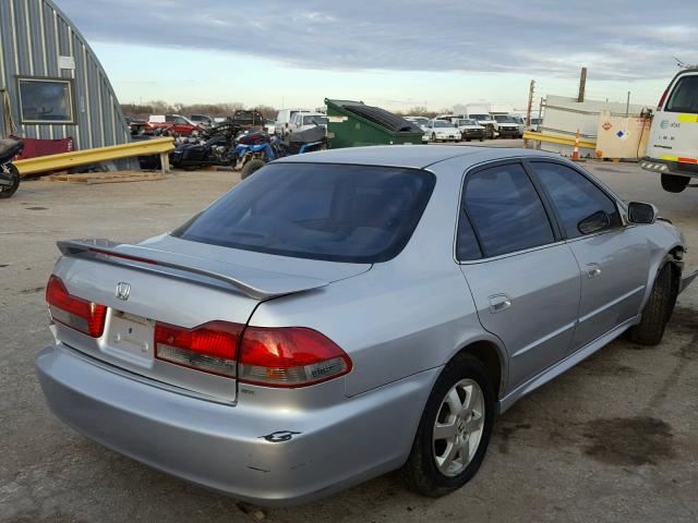 1HGCG566X1A074119 - 2001 HONDA ACCORD EX SILVER photo 4