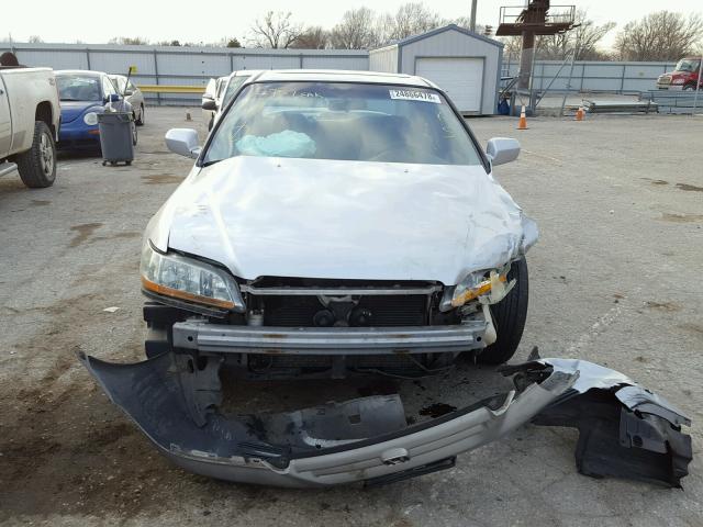 1HGCG566X1A074119 - 2001 HONDA ACCORD EX SILVER photo 9