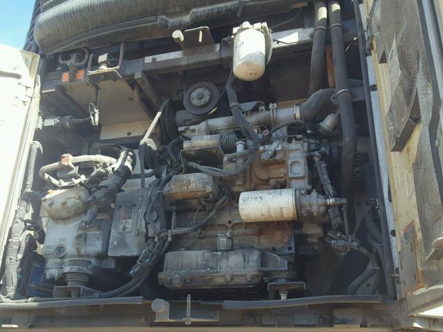 1UYVS25305U411009 - 2005 UTILITY TRAILER WHITE photo 7