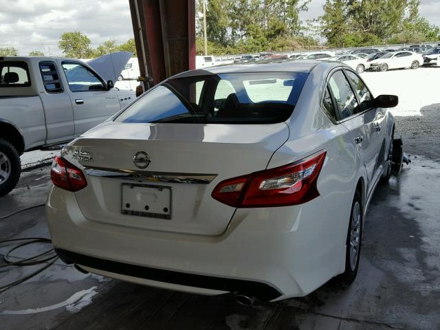 1N4AL3AP8HC495248 - 2017 NISSAN ALTIMA 2.5 WHITE photo 4