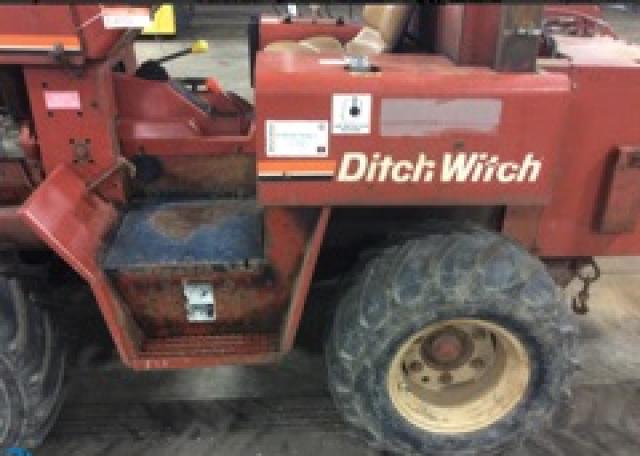 5T0706 - 2001 DITCH WITCH 5110 ORANGE photo 9