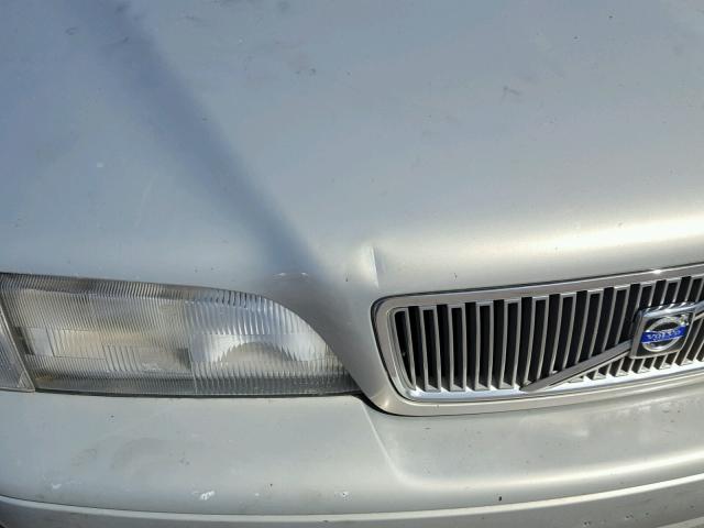 YV1LW61J6Y2736425 - 2000 VOLVO V70 BASE SILVER photo 9