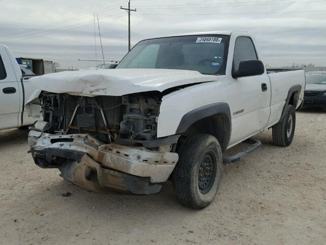 1GCHC24U37E112680 - 2007 CHEVROLET SILVERADO WHITE photo 2