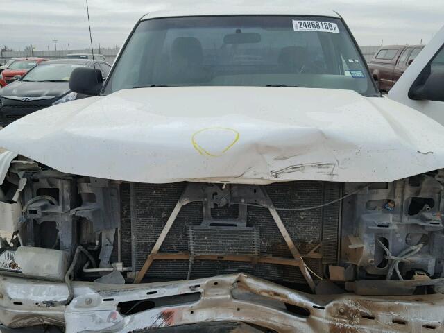 1GCHC24U37E112680 - 2007 CHEVROLET SILVERADO WHITE photo 7