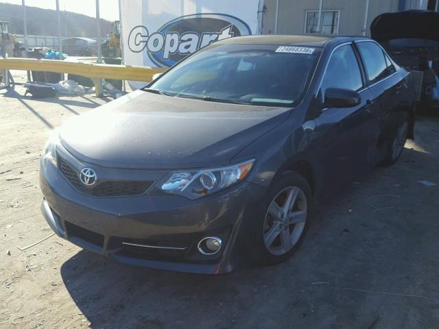 4T1BF1FK4DU256416 - 2013 TOYOTA CAMRY L GRAY photo 2