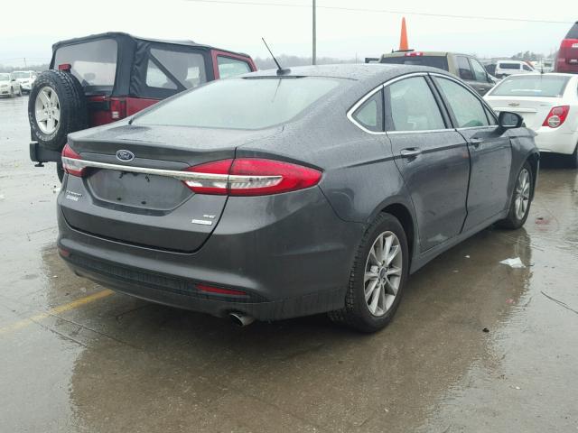 3FA6P0HD0HR353126 - 2017 FORD FUSION SE CHARCOAL photo 4