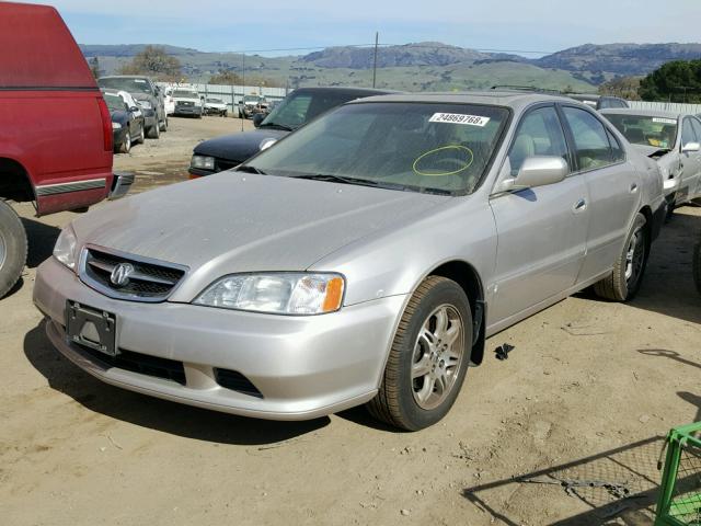 19UUA5645XA036939 - 1999 ACURA 3.2TL SILVER photo 2