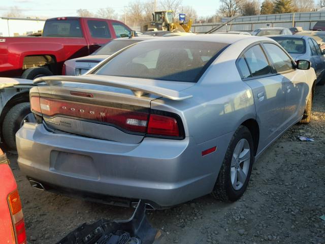 2C3CDXBG7CH202424 - 2012 DODGE CHARGER SE SILVER photo 4