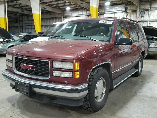 1GKEK13R3WJ708962 - 1998 GMC YUKON BURGUNDY photo 2