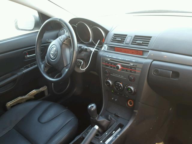 JM1BK343671619750 - 2007 MAZDA 3 HATCHBAC WHITE photo 9