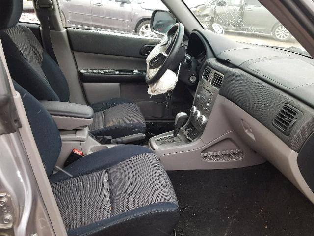 JF1SG66638H725999 - 2008 SUBARU FORESTER S Gümüş foto 5