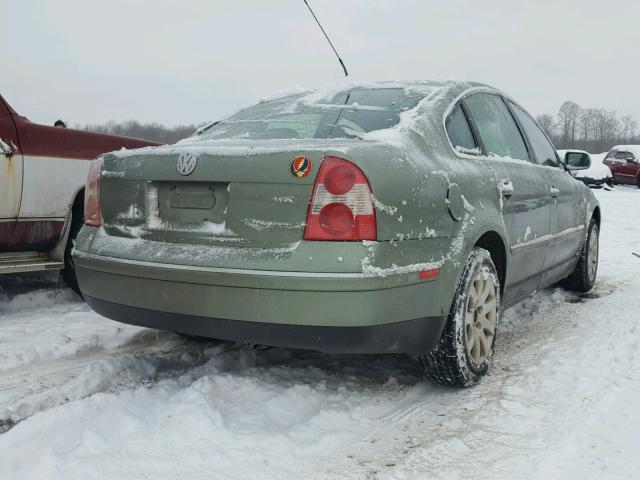 WVWPD63B83P105142 - 2003 VOLKSWAGEN PASSAT GLS GREEN photo 4