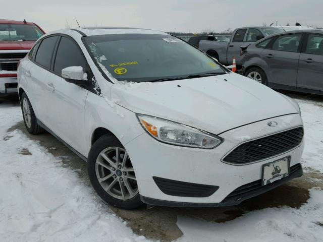 1FADP3F27FL242868 - 2015 FORD FOCUS SE WHITE photo 1