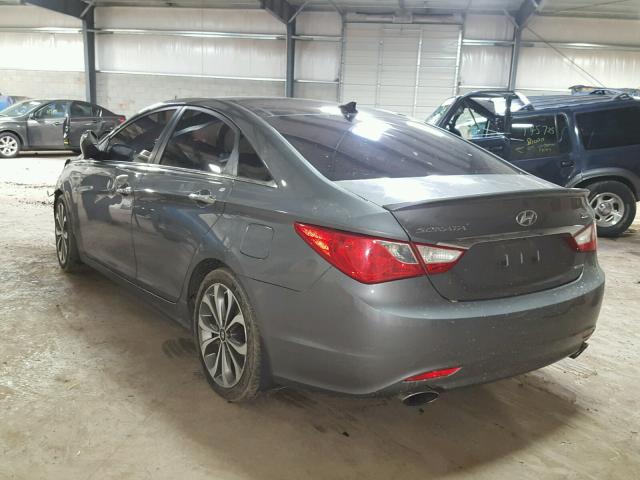 5NPEC4AB5DH578544 - 2013 HYUNDAI SONATA SE GRAY photo 3