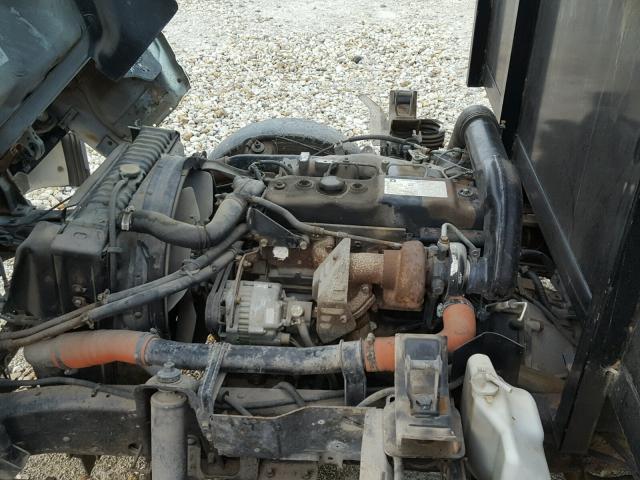 J8DC4B1K2N7006960 - 1992 GMC 4000 W4S04 WHITE photo 7