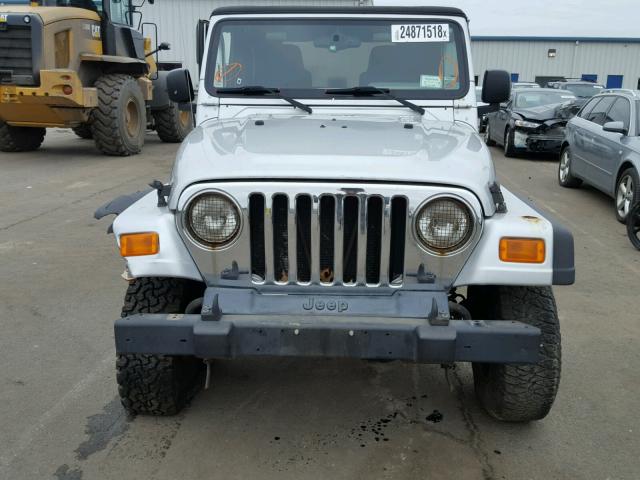 1J4FA44S85P368171 - 2005 JEEP WRANGLER / SILVER photo 9