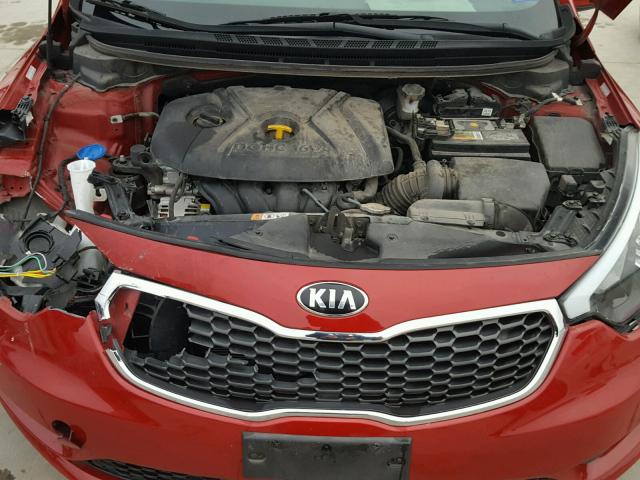 KNAFX4A63F5411692 - 2015 KIA FORTE LX BURGUNDY photo 7