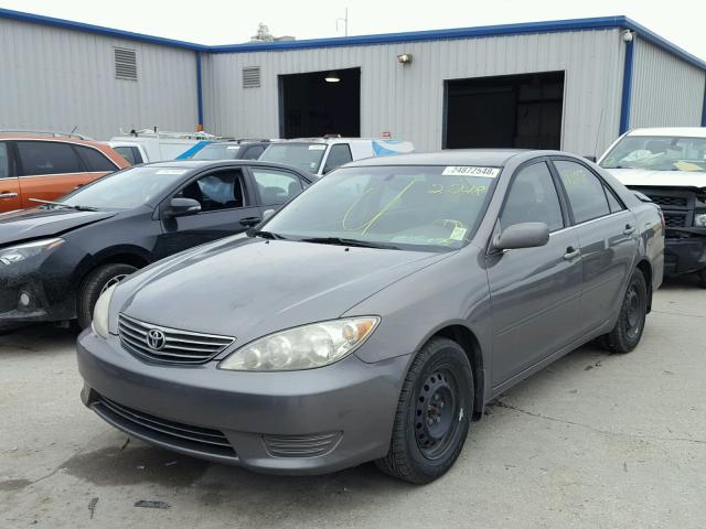 4T1BE32K06U680098 - 2006 TOYOTA CAMRY LE CHARCOAL photo 2