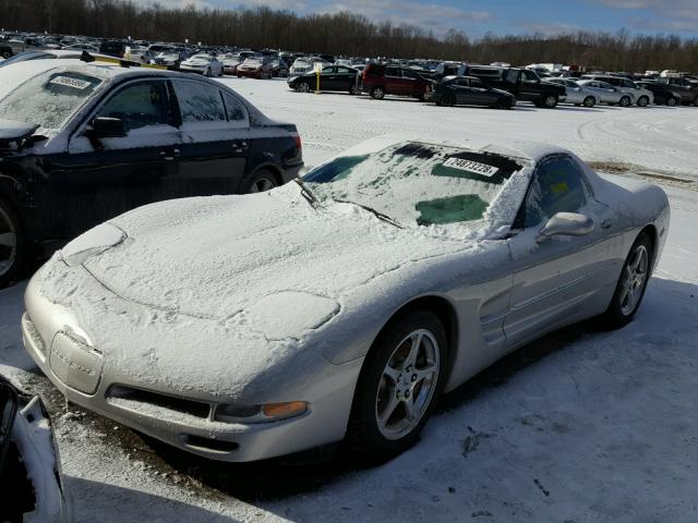 1G1YY22G845113357 - 2004 CHEVROLET CORVETTE SILVER photo 2