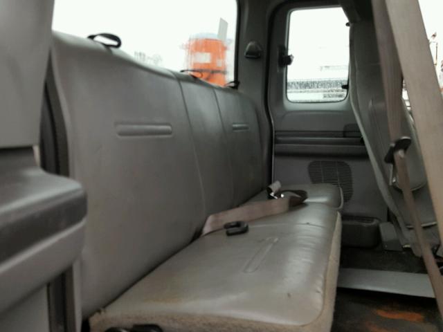 1FDXX46P04EC07109 - 2004 FORD F450 SUPER WHITE photo 6