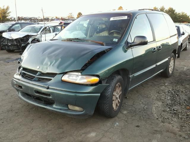 1B4GP55R4TB197288 - 1996 DODGE CARAVAN LE GREEN photo 2