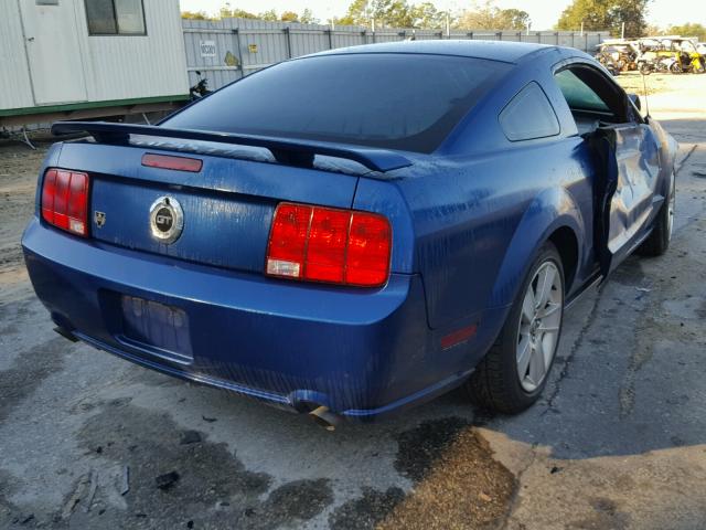 1ZVHT82H165188323 - 2006 FORD MUSTANG GT BLUE photo 4