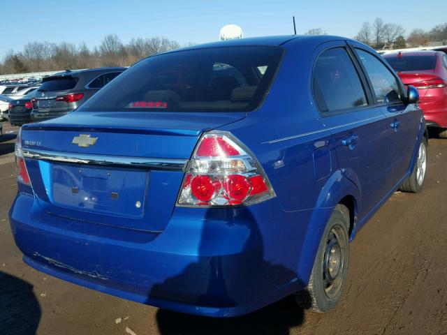 KL1TD56E59B692508 - 2009 CHEVROLET AVEO LS BLUE photo 4