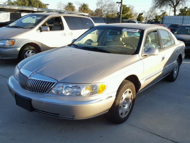 1LNHM97V2XY640294 - 1999 LINCOLN CONTINENTA BEIGE photo 2