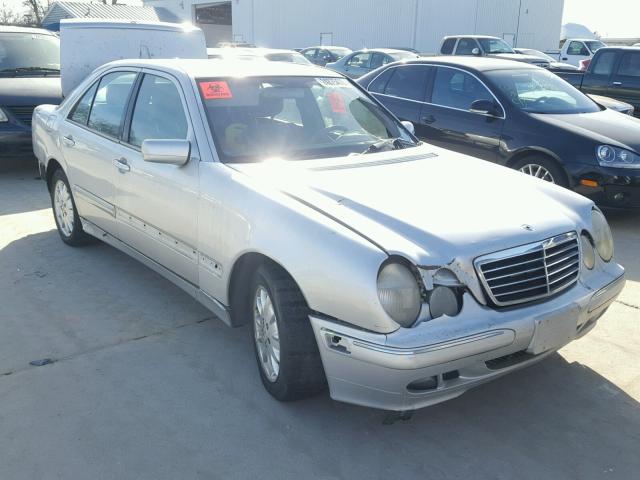 WDBJF65J51B216633 - 2001 MERCEDES-BENZ E 320 SILVER photo 1