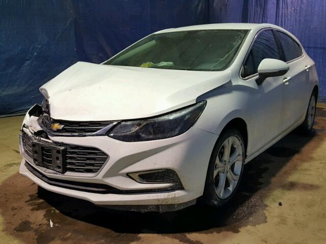 3G1BF6SM1HS596663 - 2017 CHEVROLET CRUZE PREM WHITE photo 2