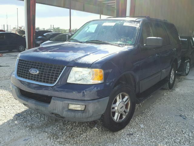 1FMRU15W43LC16866 - 2003 FORD EXPEDITION BLUE photo 2
