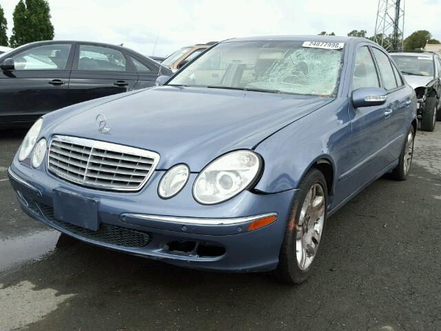 WDBUF70J33A166060 - 2003 MERCEDES-BENZ E 500 BLUE photo 2