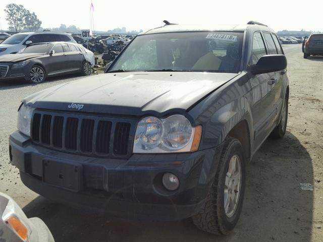 1J4HS48N45C525597 - 2005 JEEP GRAND CHER GRAY photo 2