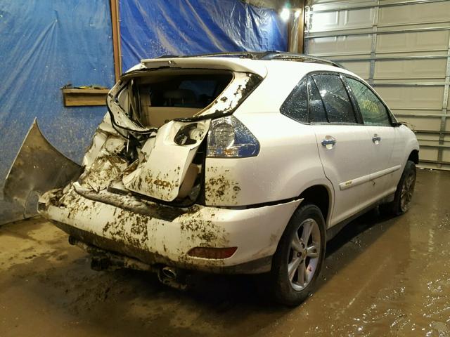 JTJHW31U782066353 - 2008 LEXUS RX 400H WHITE photo 4