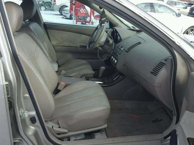 1N4AL11D35C252310 - 2005 NISSAN ALTIMA S TAN photo 5