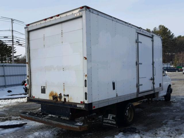 1GB3G4BG6D1163475 - 2013 CHEVROLET EXPRESS G3 WHITE photo 4